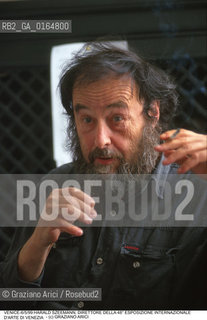 Nome:.SZEEMANN HARALD.Descrizione:.CRITICO DARTE STORICO DIRETTORE DEL SETTORE ARTI VISIVE DELLA BIENNALE.ART CRITIC HISTORICAL DIRECTOR OF THE BIENNALES VISUAL ARTS SECTOR .Credit:.Graziano Arici/Rosebud2/.Costo:.A.Nazione:.SVIZZERA.SWISS.Cittˆ:.VENEZIA.VENICE.Data:.6/05/1999