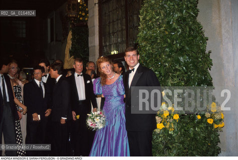 Caption: Nome: .ANDREA WINDSOR.Descrizione: .PRINCIPE DINGHILTERRA / CON LA MOGLIE SARAH FERGUSON A UNA FESTA A PALAZZO PISANI / VENEZIA.PRINCE OF ENGLAND / WITH HIS WIFE SARAH FERGUSON AT A PARTY IN PALAZZO PISANI / VENICE.Credit: ©Graziano Arici/Rosebud2 / Costo: .A.Nazione: .GRAN BRETAGNA.GREAT BRITAIN.Cittˆ: ..Data: .1993
