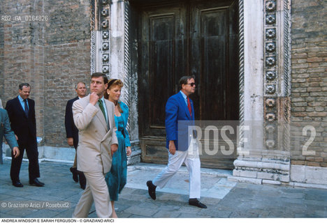 Caption: Nome: .ANDREA WINDSOR.Descrizione: .PRINCIPE DINGHILTERRA / CON LA MOGLIE SARAH FERGUSON A VENEZIA.PRINCE OF ENGLAND / WITH HIS WIFE SARAH FERGUSON IN VENICE.Credit: ©Graziano Arici/Rosebud2 / Costo: .A.Nazione: .GRAN BRETAGNA.GREAT BRITAIN.Cittˆ: ..Data: .1993