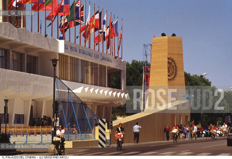 Nome:.MOSTRA INTERNAZIONALE DEL CINEMA.{VENICE} FILM FESTIVAL.Descrizione:.IL PALAZZO DEL CINEMA / MOSTRA DEL CINEMA.Credit:.Graziano Arici/Rosebud2/.Costo:.A.Nazione:.ITALIA.ITALY.Cittˆ:.VENEZIA.VENICE.Data:.1992.