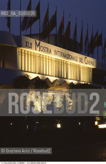 Nome: .MOSTRA INTERNAZIONALE DEL CINEMA.{VENICE} FILM FESTIVAL.Descrizione: .IL PALAZZO DEL CINEMA / MOSTRA DEL CINEMA.Credit: ©Graziano Arici/Rosebud2 / Costo: .A.Nazione: .ITALIA.ITALY.Cittˆ: .VENEZIA.VENICE.Data:.1985.