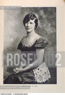 Caption: Nome: .STARK FREYA.Descrizione: .LETTERATURA SCRITTRICE ESPLORATRICE / STAMPA (1934).LITERATURE WOMAN WRITER EXPLORER / PRINT (1934).Credit: ©Graziano Arici/Rosebud2 / Costo: .A.Nazione: .GRAN BRETAGNA.GREAT BRITAIN.Cittˆ: .TREVISO (ASOLO).Data: .1996
