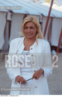Caption: Nome: .VENIER MARA.Descrizione: .TELEVISIONE CINEMA ATTRICE CONDUTTRICE.TELEVISION CINEMA ACTRESS TV PRESENTER.Credit: ©Graziano Arici/Rosebud2 / Costo: .A.Nazione: .ITALIA.ITALY.Cittˆ: ..Data: .1994