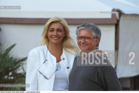 Caption: Nome: .VENIER MARA.Descrizione: .TELEVISIONE CINEMA ATTRICE CONDUTTRICE / CON DON MAZZI.TELEVISION CINEMA ACTRESS TV PRESENTER / WITH DON MAZZI.Credit: ©Graziano Arici/Rosebud2 / Costo: .A.Nazione: .ITALIA.ITALY.Cittˆ: ..Data: .1994