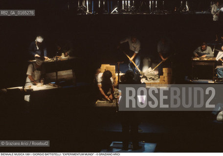 Nome: .BIENNALE MUSICA 1991.Descrizione: .EXPERIMENTUM MUNDI / DIRETTO E INTERPRETATO DA GIORGIO BATTISTELLI / REGIA DI PIERO MACCARINELLI / SCENOGRAFIA DI GIUSEPPE RANCHETTI / TEATRO CIMAR ALLARSENALE.Credit: ©Graziano Arici/Rosebud2 .Nazione: .ITALIA.Cittˆ: ..Data: .1991