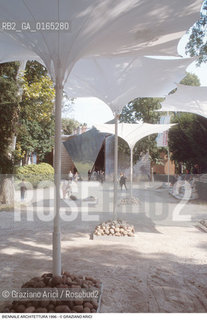 Nome: .BIENNALE ARCHITETTURA 1996.Descrizione: .ESPOSIZIONE INTERNAZIONALE DI ARCHITETTURA / ALLESTIMENTO GIARDINI.Credit: ©Graziano Arici/Rosebud2 .Nazione: ..Cittˆ: ..Data: .1996