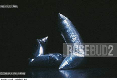 Caption: Caption: Nome: .MUMMEN SCHANZ.Descrizione: .TEATRO DEI MIMI / AL TEATRO GOLDONI.Credit: ©Graziano Arici/Rosebud2 Costo: .A.Nazione: .ITALIA.Cittˆ: ..Data: .1985