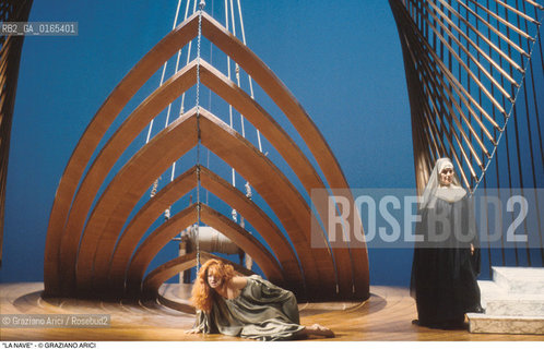 Caption: Caption: Nome: .LA NAVE .Descrizione: .TEATRO / OPERA DI GABRIELE DANNUNZIO / AL TEATRO GOLDONI.Credit: ©Graziano Arici/Rosebud2 Costo: .A.Nazione: .ITALIA.Cittˆ: ..Data: .1986