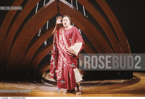 Caption: Caption: Nome: .LA NAVE .Descrizione: .TEATRO / OPERA DI GABRIELE DANNUNZIO / AL TEATRO GOLDONI.Credit: ©Graziano Arici/Rosebud2 Costo: .A.Nazione: .ITALIA.Cittˆ: ..Data: .1986