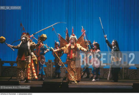 Caption: Caption: Nome: .OPERA DI PECHINO.Descrizione: .TEATRO / AL GRAN TEATRO LA FENICE.Credit: ©Graziano Arici/Rosebud2 Costo: .A.Nazione: .CINA.Cittˆ: ..Data: .1983