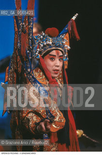 Caption: Caption: Nome: .OPERA DI PECHINO.Descrizione: .TEATRO / AL GRAN TEATRO LA FENICE.Credit: ©Graziano Arici/Rosebud2 Costo: .A.Nazione: .CINA.Cittˆ: ..Data: .1983