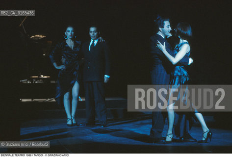 Nome: .BIENNALE TEATRO 1988.Descrizione: .DANZA TANGO.Credit: ©Graziano Arici/Rosebud2 .Nazione: ..Cittˆ: ..Data: .1988