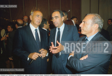 Nome: .PREMIO LETTERARIO IL CAMPIELLO.Descrizione: .LETTERATURA / IL POLITICO GIORGIO NAPOLITANO CON FRANCO CARRARO E ENRICO MANCA.Credit: ©Graziano Arici/Rosebud2 Costo: ..Nazione: .ITALIA.Cittˆ: ..Data: .1984.