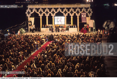 Nome: .PREMIO LETTERARIO IL CAMPIELLO.Descrizione: .LETTERATURA / PALCO GIURIA PUBBLICO  SCHERMO.Credit: ©Graziano Arici/Rosebud2 Costo: ..Nazione: .ITALIA.Cittˆ: .VENEZIA.Data: .1995.