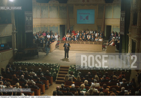 Nome: .PREMIO LETTERARIO IL CAMPIELLO.Descrizione: .LETTERATURA / PALCO GIURIA PUBBLICO / AL TEATRO GOLDONI.Credit: ©Graziano Arici/Rosebud2 Costo: ..Nazione: .ITALIA.Cittˆ: ..Data: .1994.