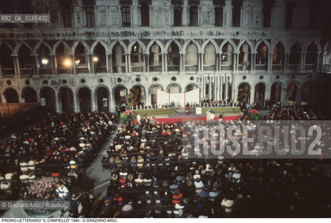 Nome: .PREMIO LETTERARIO IL CAMPIELLO.Descrizione: .LETTERATURA / PALCO GIURIA PUBBLICO.Credit: ©Graziano Arici/Rosebud2 Costo: ..Nazione: .ITALIA.Cittˆ: ..Data: .1984.