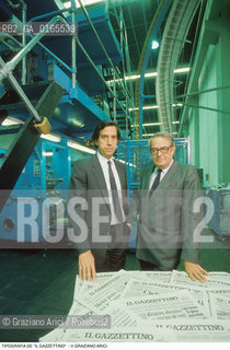 Nome: .TIPOGRAFIA DE IL GAZZETTINO    .Descrizione: .GIORGIO LAGO GIORNALISTA DIRETTORE DEL QUOTIDIANO (GIORNALE) IL GAZZETTINO (1984-96) / CON LAMMINISTRATORE DELEGATO DE IL GAZZETTINO LORENZO JORIO.Credit: ©Graziano Arici/Rosebud2 Costo: ..Nazione: .ITALIA.Cittˆ: .MESTRE (VE).Data: .1989..