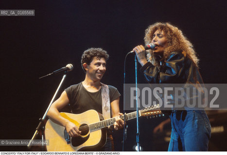 Nome: .CONCERTO ITALY FOR ITALY.Descrizione: .IL CANTAUTORE EDOARDO BENNATO E LA CANTANTE LOREDANA BERTE.Credit: ©Graziano Arici/Rosebud2 Costo: ..Nazione: .ITALIA.Cittˆ: .TRENTO.Data: .1985.