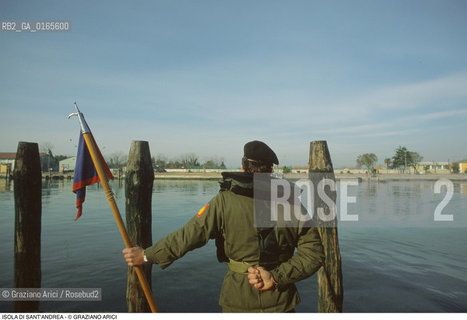 Nome: .LAGUNARI .Descrizione: .ESERCITO MILITARI / ISOLA DI SANTANDREA.Credit: ©Graziano Arici/Rosebud2 Costo: ..Nazione: .ITALIA.Cittˆ: ..Data: .1990..