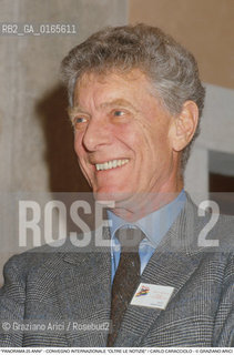 Nome: .PANORAMA 25 ANNI CONVEGNO INTERNAZIONALE OLTRE LE NOTIZIE.Descrizione: .ECONOMIA / IL PRESIDENTE DEL CONSIGLIO DI AMMINISTRAZIONE DE LA REPUBBLICA CARLO CARACCIOLO / A PALAZZO GRASSI.Credit: ©Graziano Arici/Rosebud2 Costo: ..Nazione: .ITALIA.Cittˆ: ..Data: .1985.