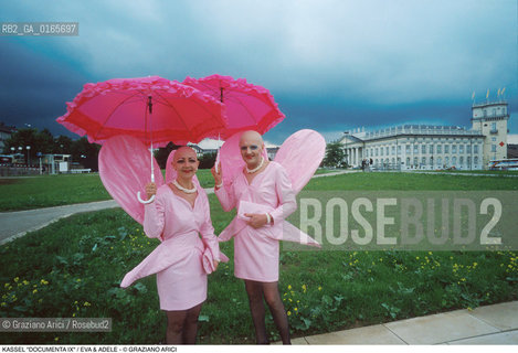 Nome: .KASSEL DOCUMENTA IX .Descrizione: .ARTE ESPOSIZIONE INTERNAZIONALE / EVA & ADELE.Credit: ©Graziano Arici/Rosebud2 Costo: ..Nazione: .GERMANIA.Cittˆ: .KASSEL.Data: .Giugno1992..