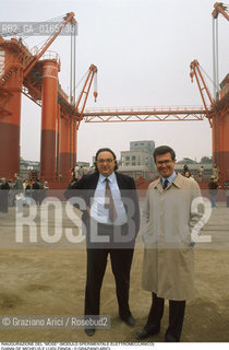 Nome: .IL MOSE (MODULO SPERIMENTALE ELETTROMECCANICO).Descrizione: .MODELLO DI PARATOIA MOBILE DIGHE ACQUA ALTA BOCCHE DI PORTO / PROGETTO DEL CONSORZIO VENEZIA NUOVA / IL POLITICO GIANNI DE MICHELIS E IL PRESIDENTE DEL CONSORZIO LUIGI ZANDA ALLINAUGURAZIONE.Credit: ©Graziano Arici/Rosebud2 Costo: ..Nazione: .ITALIA.Cittˆ: ..Data: .1988..