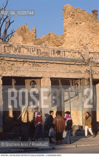 Nome: .MOSTAR.Descrizione: .GUERRA EX JUGOSLAVIA /  UN PALAZZO DISTRUTTO DALLA GUERRA.Credit: ©Graziano Arici/Rosebud2 Costo: ..Nazione: .BOSNIA.Cittˆ: ..Data: .1994..
