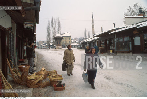 Nome: .SARAJEVO.Descrizione: .GUERRA EX JUGOSLAVIA / STRADA NEVE .Credit: ©Graziano Arici/Rosebud2 Costo: ..Nazione: .BOSNIA.Cittˆ: ..Data: .1994..