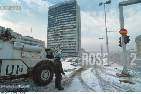 Nome: .SARAJEVO.Descrizione: .GUERRA EX JUGOSLAVIA / SOLDATO ONU CARRO ARMATO NEVE .Credit: ©Graziano Arici/Rosebud2 Costo: ..Nazione: .BOSNIA.Cittˆ: ..Data: .1994..