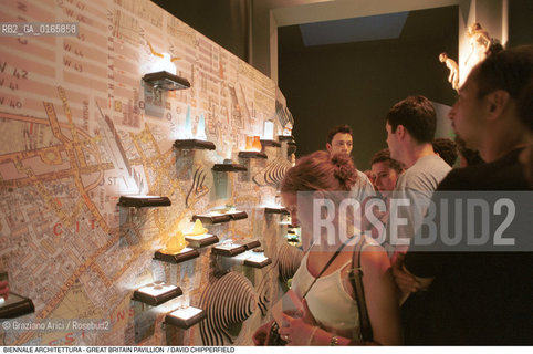 Caption: Nome: .7¡ BIENNALE ARCHITETTURA 2000 - CITTA: LESS AESTHETICS, MORE ETHICS .Descrizione: .PADIGLIONE INGLESE / BRANSON COATES.Credit: ©Graziano Arici/Rosebud2 .Nazione: ..Cittˆ: ..Data: .2000