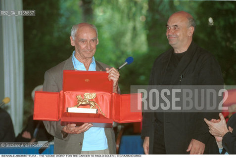Caption: Nome: .7¡ BIENNALE ARCHITETTURA 2000 - CITTA: LESS AESTHETICS, MORE ETHICS .Descrizione: .LEONE DORO ALLA CARRIERA PAOLO SOLERI ARCHITETTO.Credit: ©Graziano Arici/Rosebud2 .Nazione: ..Cittˆ: ..Data: .2000.Nazione: ..Cittˆ: ..Data: .2000