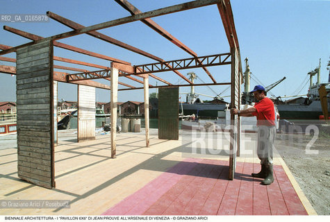 Caption: Nome: . 7¡ BIENNALE ARCHITETTURA 2000 - CITTA: LESS AESTHETICS, MORE ETHICS .Descrizione: .I PAVILLON 6X6 DI JEAN PROUVE ALLARSENALE DI VENEZIACredit: ©Graziano Arici/Rosebud2 .Nazione: ..Cittˆ: ..Data: .2000
