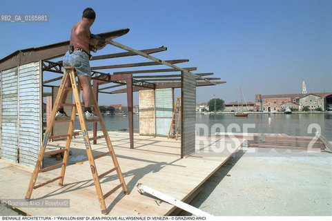 Caption: Nome: . 7¡ BIENNALE ARCHITETTURA 2000 - CITTA: LESS AESTHETICS, MORE ETHICS .Descrizione: .I PAVILLON 6X6 DI JEAN PROUVE ALLARSENALE DI VENEZIACredit: ©Graziano Arici/Rosebud2 .Nazione: ..Cittˆ: ..Data: .2000