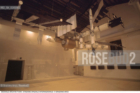 Caption: Nome: .7¡ BIENNALE ARCHITETTURA 2000 - CITTA: LESS AESTHETICS, MORE ETHICS .Descrizione: .STAZIONE SPAZIALE INTERNAZIONALE.Credit: ©Graziano Arici/Rosebud2 .Nazione: ..Cittˆ: ..Data: .2000