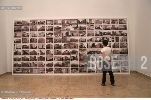 Caption: Nome: .7¡ BIENNALE ARCHITETTURA 2000 - CITTA: LESS AESTHETICS, MORE ETHICS .Descrizione: .PADIGLIONE TEDESCO STADTWENDE.Credit: ©Graziano Arici/Rosebud2 .Nazione: ..Cittˆ: ..Data: .2000