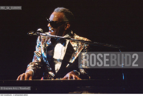Caption: Nome: .CHARLES RAY.Descrizione: .MUSICA JAZZ RHYTHMN BLUES SOUL CANTANTE PIANISTA/CON OCCHIALI.Credit: ©Graziano Arici/Rosebud2 / Costo: .A.Nazione: .USA.Cittˆ: ..Data: .1996