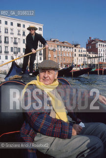Caption: Nome: .GRAPPELLI STEPHAN.Descrizione: .MUSICA JAZZ VIOLINISTA/IN GONDOLA A VENEZIA.Credit: ©Graziano Arici/Rosebud2 / Costo: .A.Nazione: .FRANCIA.Cittˆ: ..Data: .1993