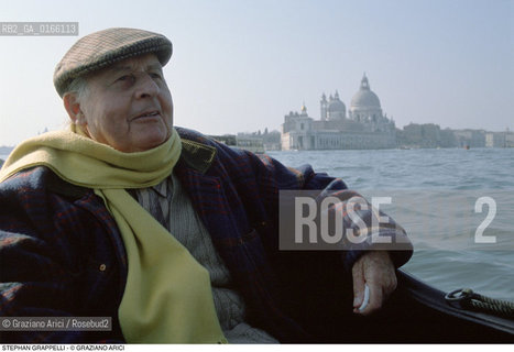 Caption: Nome: .GRAPPELLI STEPHAN.Descrizione: .MUSICA JAZZ VIOLINISTA/IN GONDOLA A VENEZIA.Credit: ©Graziano Arici/Rosebud2 / Costo: .A.Nazione: .FRANCIA.Cittˆ: ..Data: .1993