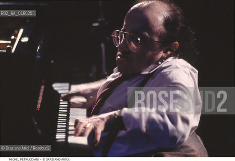 Nome: .PETRUCCIANI MICHEL.Descrizione: .MUSICA JAZZ PIANISTA/AL PIANOFORTE.Credit: ©Graziano Arici/Rosebud2 / Costo: .A.Nazione: .USA.Cittˆ: .VENEZIA.Data: .1997.