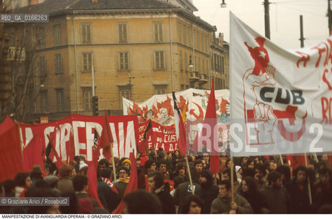 Nome: .MANIFESTAZIONE CORTEO .Descrizione: .AVANGUARDIA OPERAIA GRUPPI EXTRAPARLAMENTARI DI SINISTRA STRISCIONI.Credit: ©Graziano Arici/Rosebud2 Costo: ..Nazione: .ITALIA.Cittˆ: .MILANO.Data: .1972..