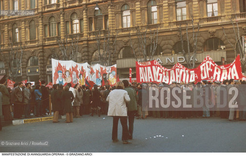 Nome: .MANIFESTAZIONE CORTEO .Descrizione: .AVANGUARDIA OPERAIA GRUPPI EXTRAPARLAMENTARI DI SINISTRA STRISCIONI.Credit: ©Graziano Arici/Rosebud2 Costo: ..Nazione: .ITALIA.Cittˆ: .MILANO.Data: .1972..