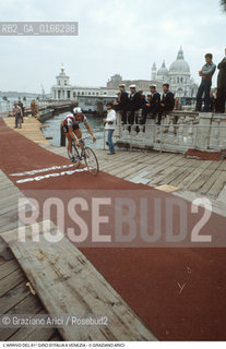 Nome: .61¡ GIRO DITALIA.Descrizione: .SPORT CICLISMO COMPETIZIONE GARA PUBBLICO .Credit: ©Graziano Arici/Rosebud2 Costo: ..Nazione: .ITALIA.Cittˆ: .VENEZIA.Data: .1979..