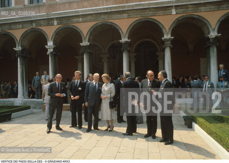 Nome: .SUMMIT.Descrizione: .POLITICA VERTICE DEI PAESI CEE / IL PREMIER BRITANNICO MARGARET THATCHER E A DESTRA IL PRESIDENTE DELLA COMMISSIONE EUROPEA GASTON THORN / ALLA FONDAZIONE CINI NELLISOLA DI S. GIORGIO .Credit: ©Graziano Arici/Rosebud2 Costo: ..Nazione: .ITALIA.Cittˆ: .VENEZIA.Data: .1980..