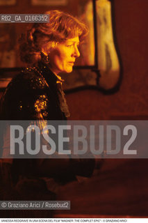 Nome: .WAGNER: THE COMPLET EPIC.Descrizione: .CINEMA FILM PER LA TV REGIA DI TONY PALMER / LATTRICE VANESSA REDGRAVE AL PIANO DURANTE UNA SCENA.Credit: ©Graziano Arici/Rosebud2 / Costo: .A.Nazione: .UNGHERIA-UK.Cittˆ: ..Data: .1985