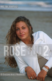 CINEMA 2000 / 57. MOSTRA INTERNAZIONALE DARTE CINEMATOGRAFICA - LAURE DE CLERMONT TONNERRE (FRANCIA), ATTRICE NEL FILM FILS DE DEUX MERES OU COMEDIE DE LINNOCENCE, IN SPIAGGIA - ©Graziano Arici/Rosebud2