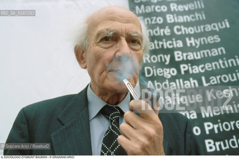 SOCIOLOGIA 2000 / IL SOCIOLOGO ZYGMUNT BAUMAN (GERMANIA) CON LA PIPA - ©Graziano Arici/Rosebud2