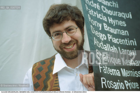 ORGANIZZAZIONI UMANITARIE ONU 2000 / CLAUDE BRUDERLEIN, MEMBRO DEL COMITATO INTERNAZIONALE DELLA CROCE ROSSA - ©Graziano Arici/Rosebud2