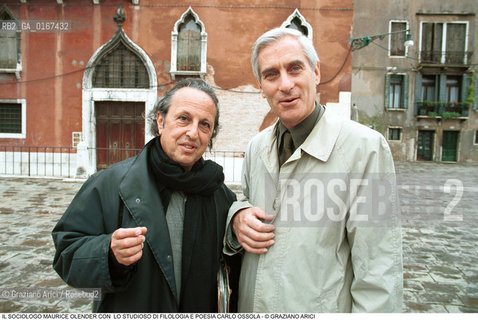 SOCIOLOGIA RELIGIONE LETTERATURA / IL SOCIOLOGO MAURICE OLENDER (FRANCIA) CON LO STUDIOSO DI FILOLOGIA E POESIA CARLO OSSOLA (ITALIA) / A VENEZIA IN CAMPO S. ANGELO - ©Graziano Arici/Rosebud2 