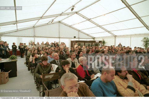 FONDAMENTA 5/8 OTTOBRE 2000: GLOBO CONTESO - PUBBLICO DURANTE UNA CONFERENZA - ©Graziano Arici/Rosebud2 