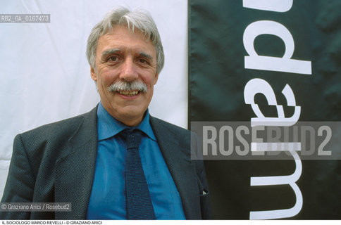 SOCIOLOGIA STORIA / LO STORICO E SOCIOLOGO MARCO REVELLI (ITALIA) / 2000 - ©Graziano Arici/Rosebud2